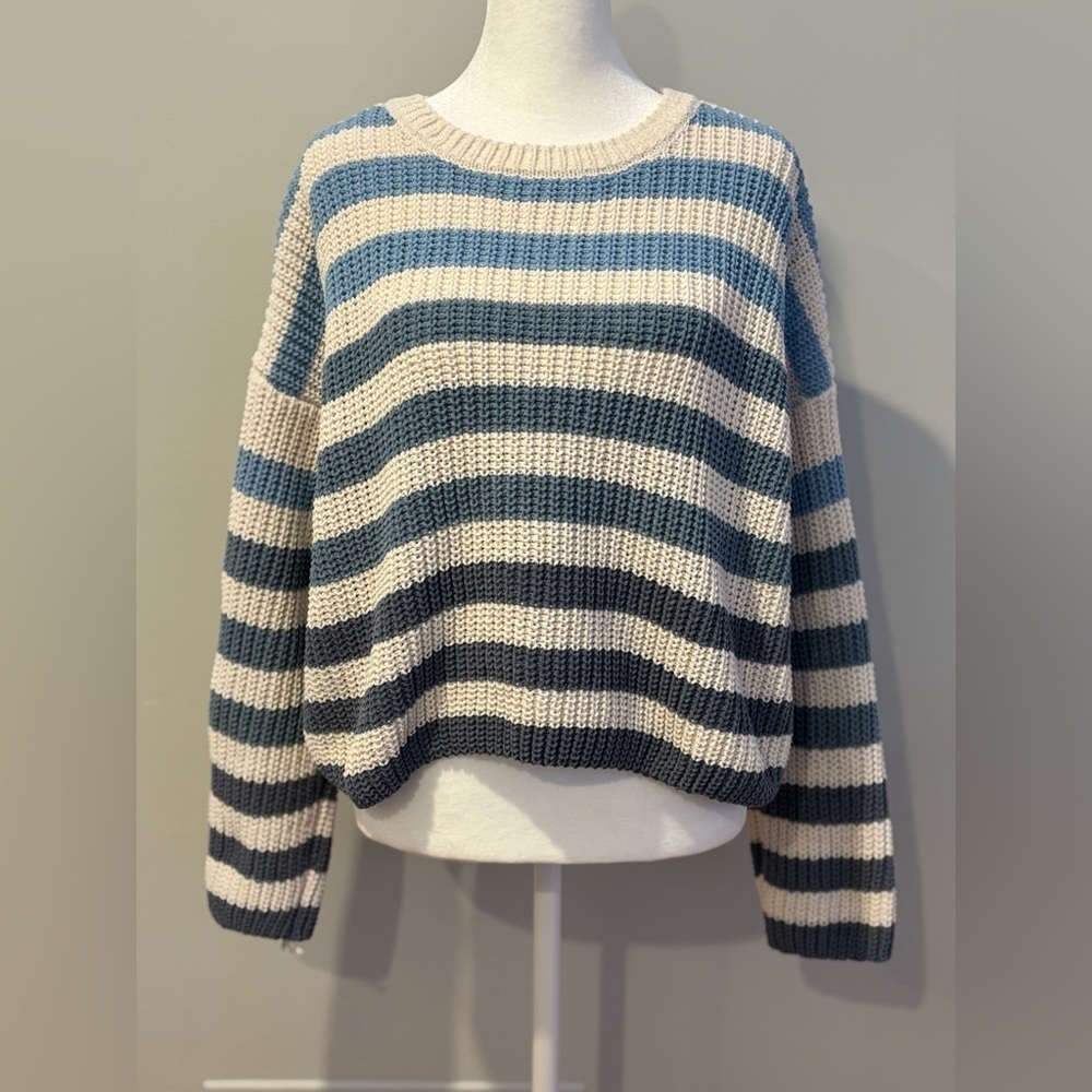 Francesca’s - Scarlett Multi Stripe Ombre Blues Pullover Women’s Sweater S